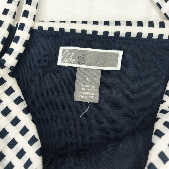 Chelsea28 Gingham Peplum Tank White and Navy - Picture 9 of 13